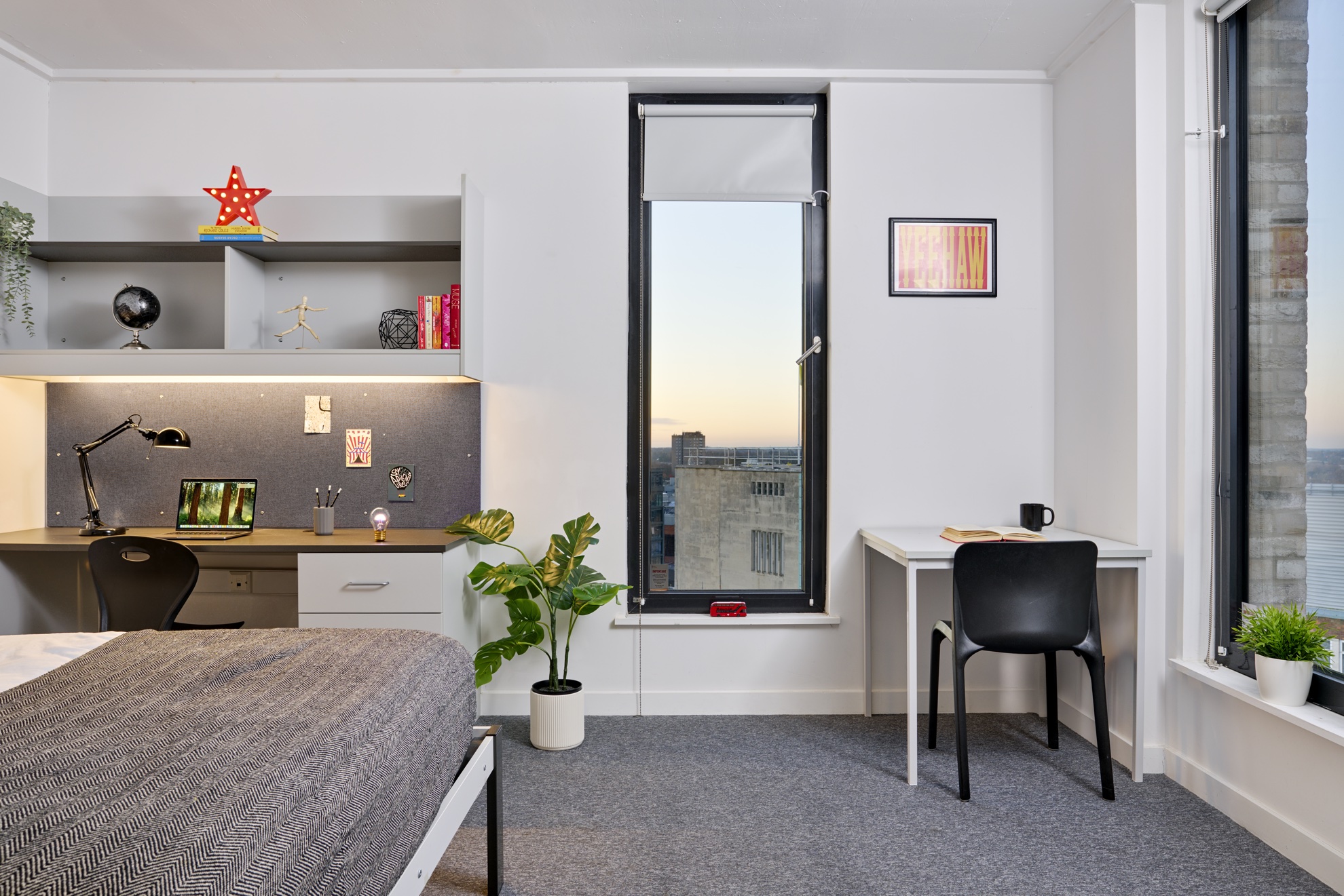 Pablo Fanque House Platinum Studio Bedroom