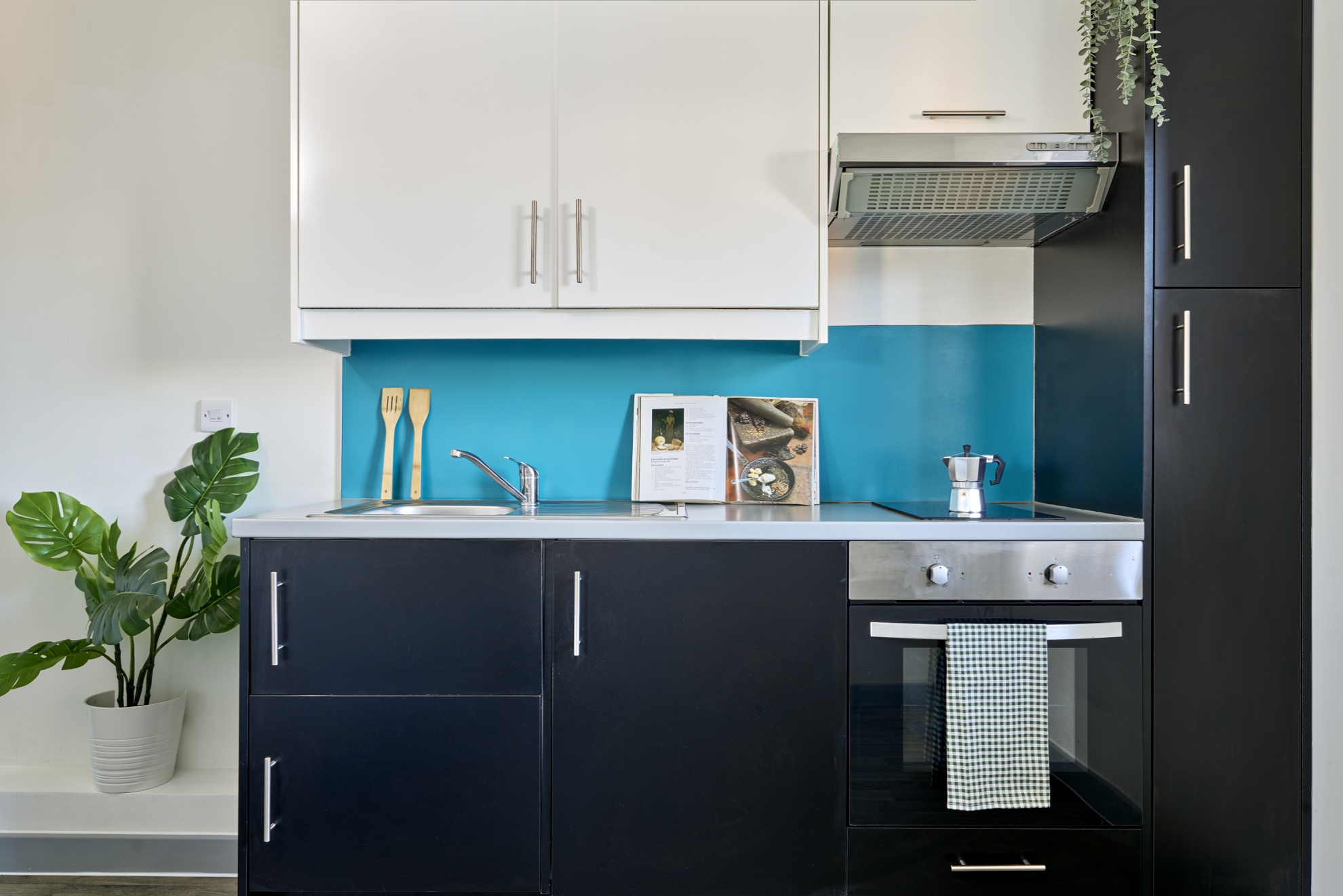 The Maltings 1 Bed Apartment Kitchen