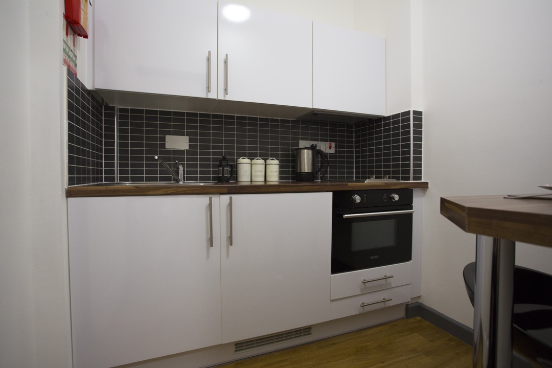Alexandra Hall Aberystwyth Gold Apartment Kitchen
