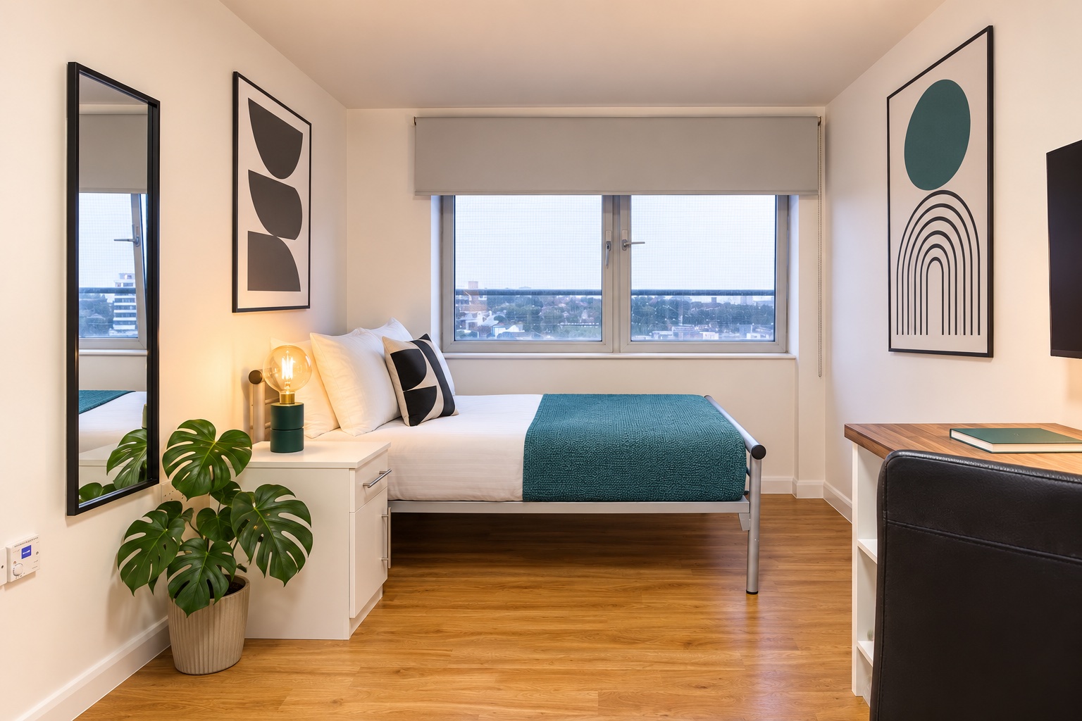 The Glasshouse Nottingham Large Silver Plus 2 Bed Room Bedroom 2