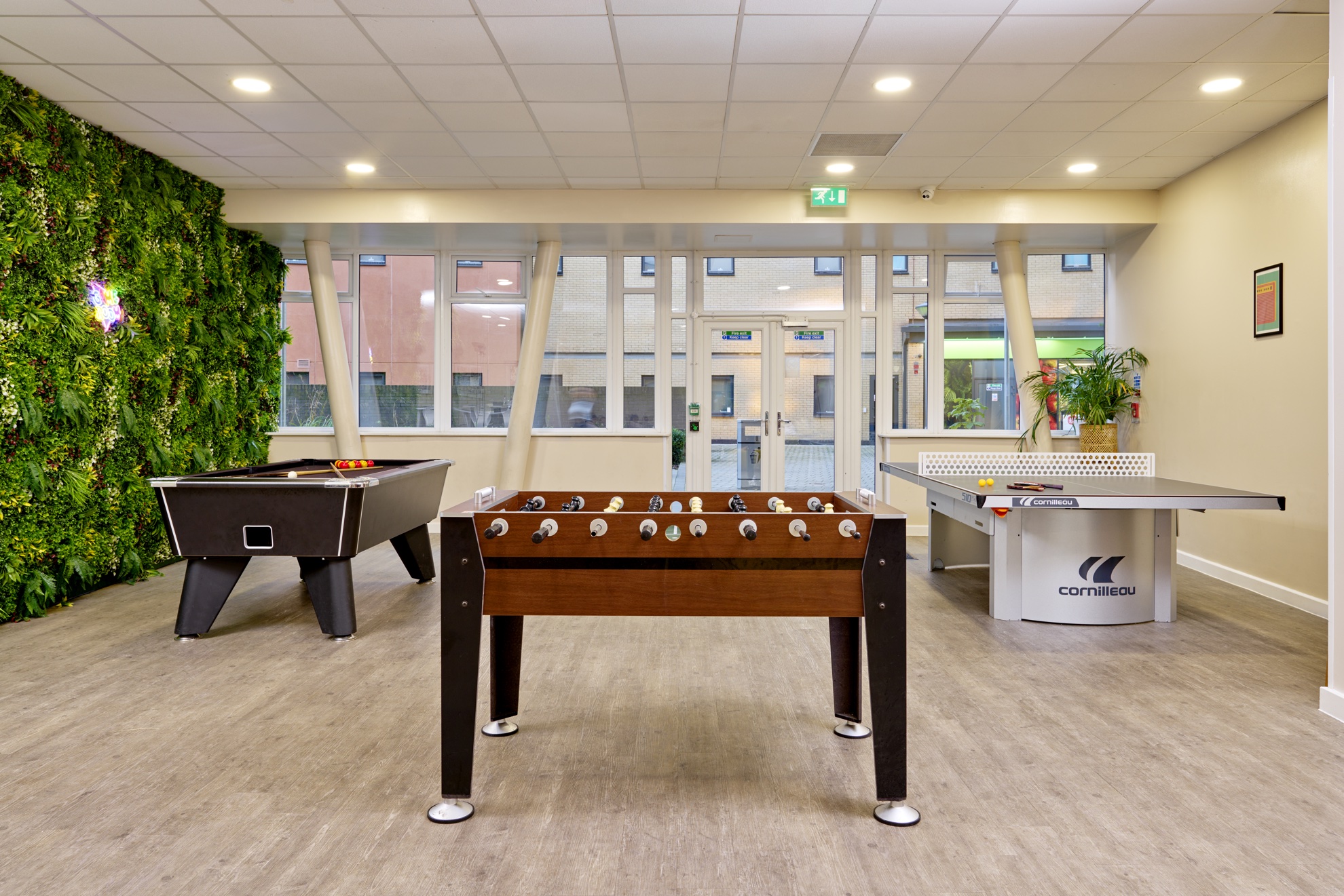 Calcott Ten Silver Gamesroom