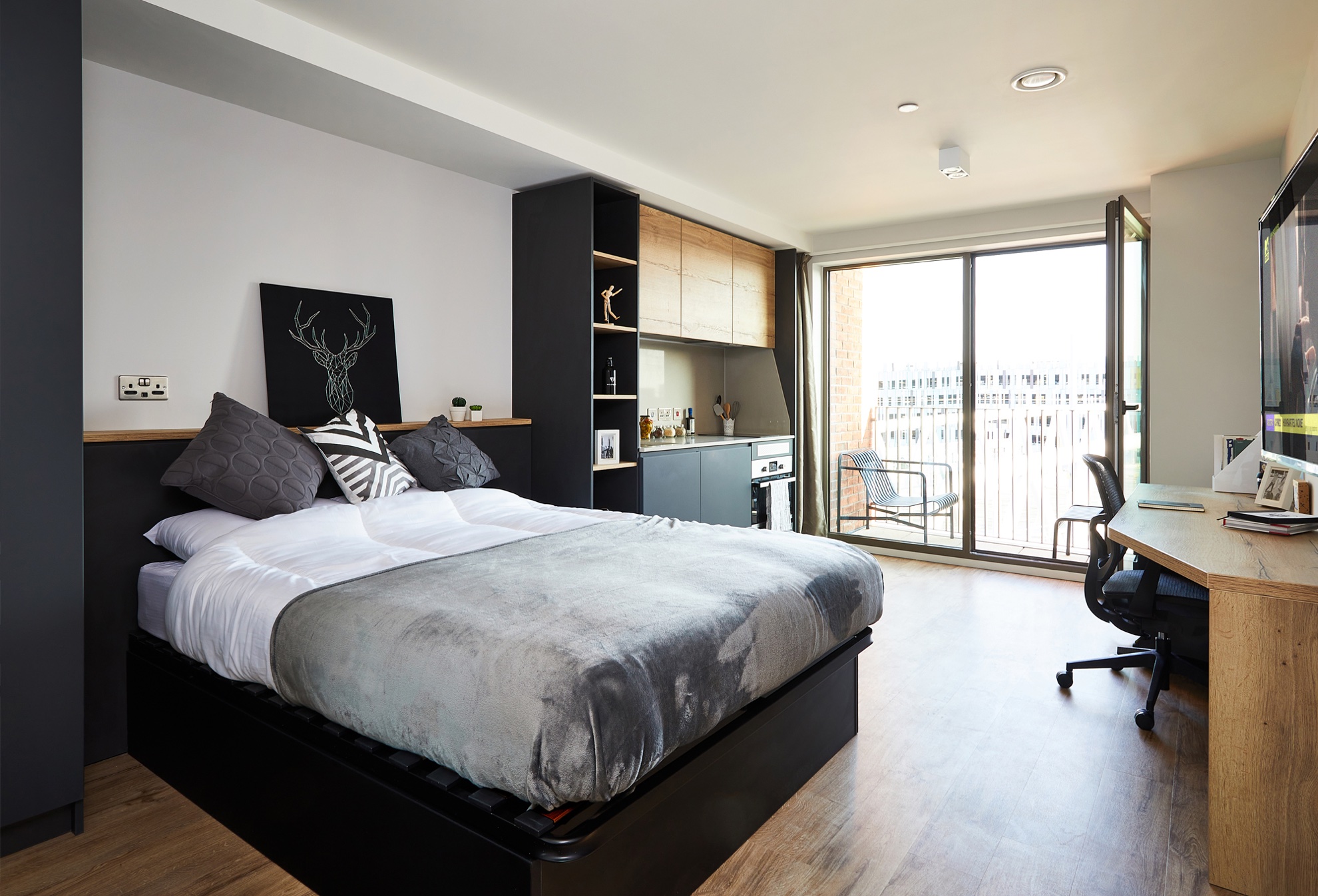 Nottingham Room 08 GOLD 2000 X 1360