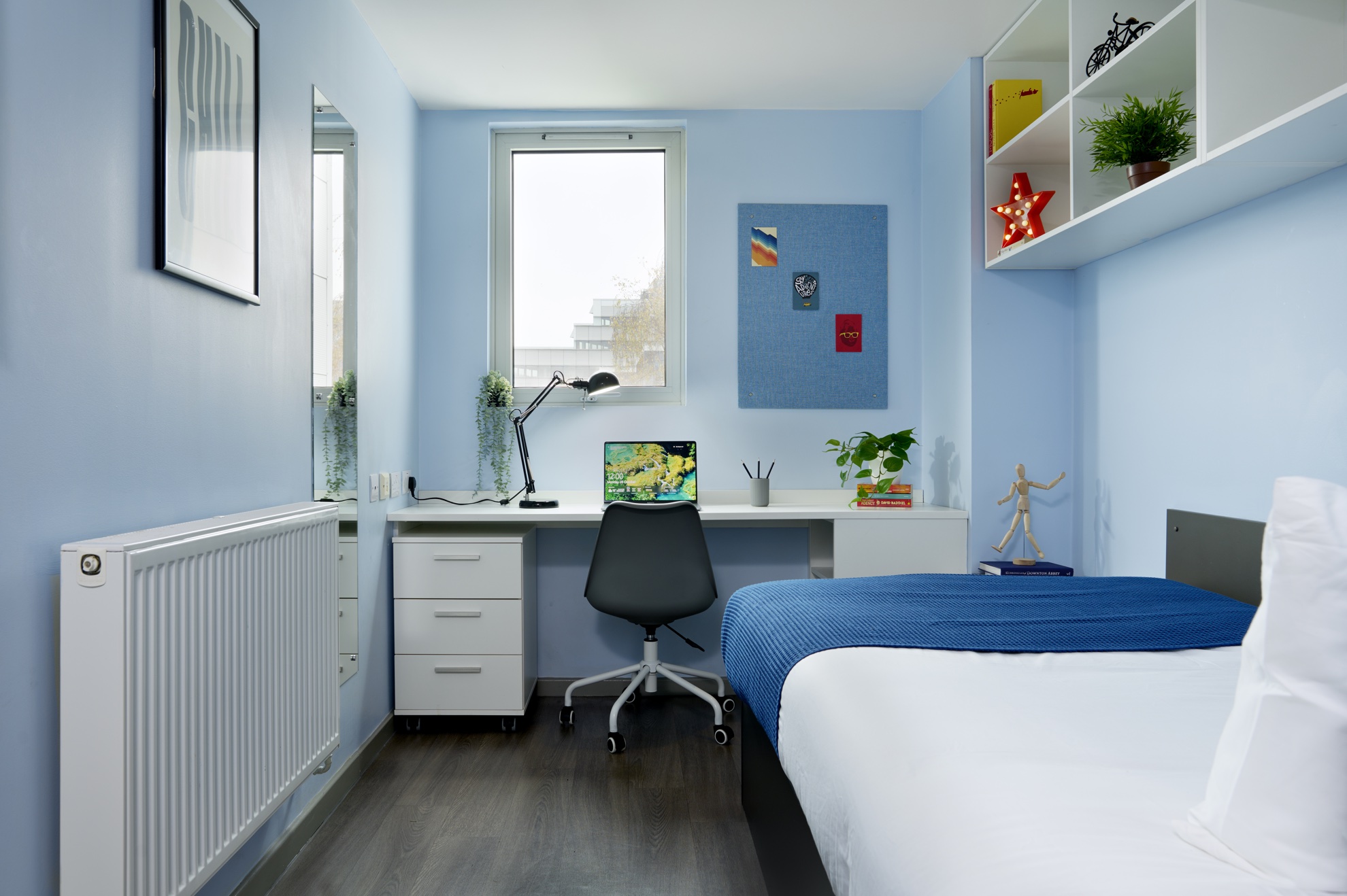 Gold Ensuite Calcott Ten