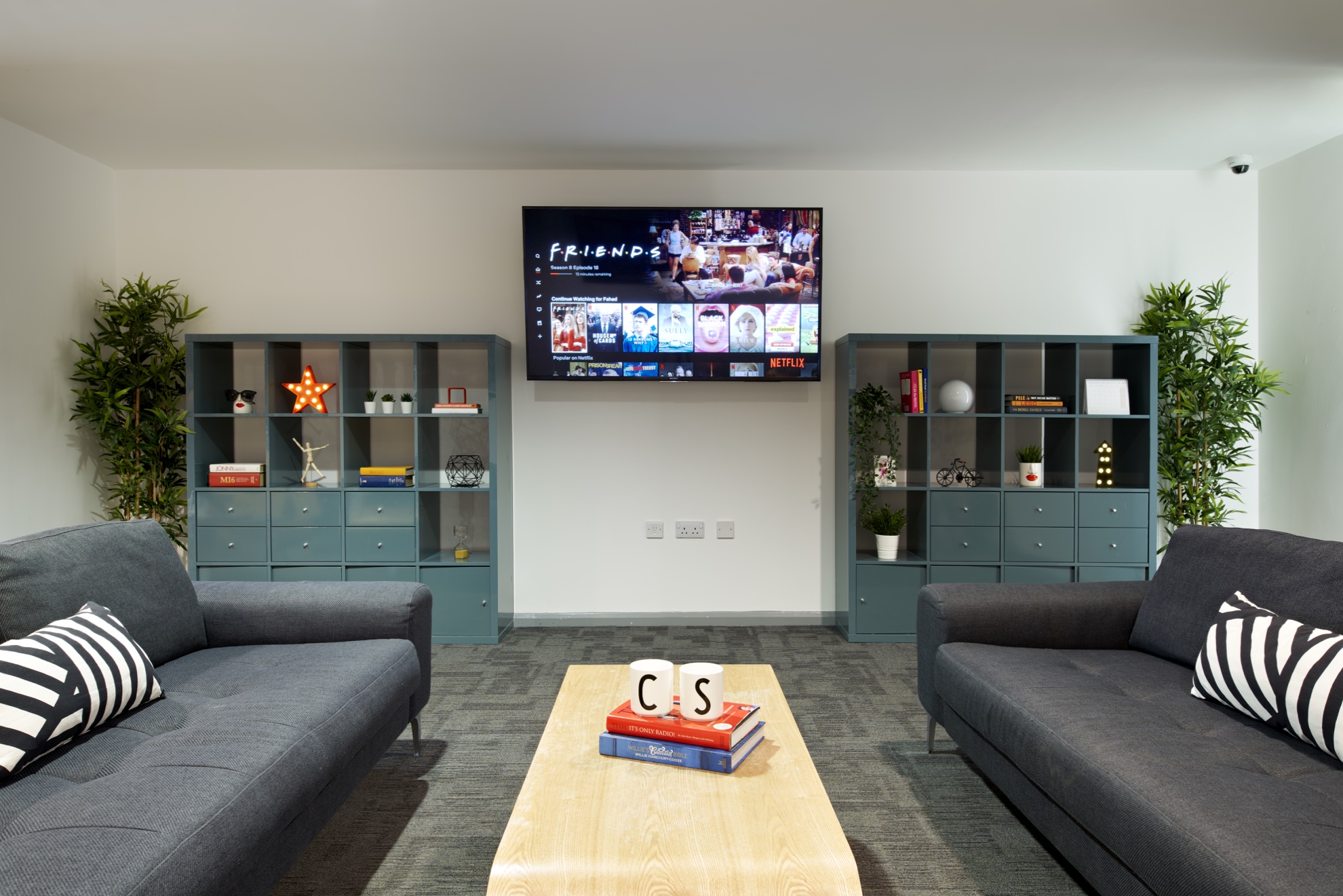 Hampton Square Tv Area