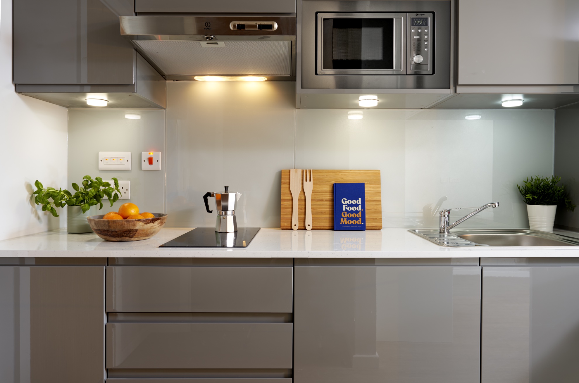 258 ST TERESA 228 STUDIO KITCHEN 0035