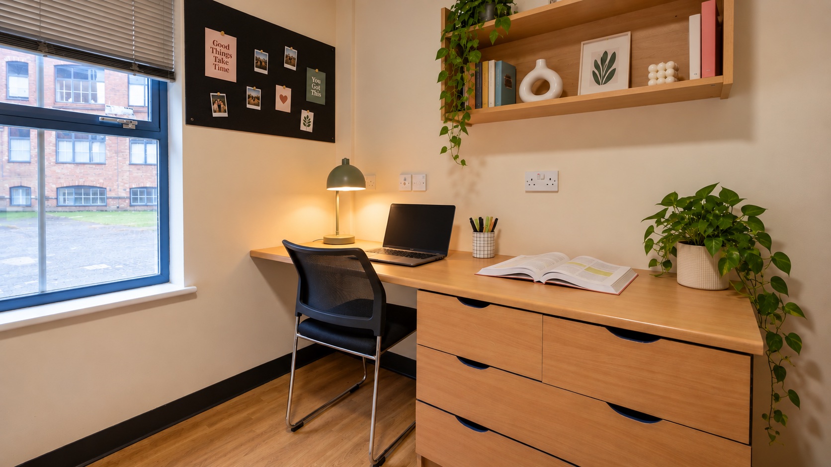 Ben Russell Court Leicester Silver Ensuite Desk
