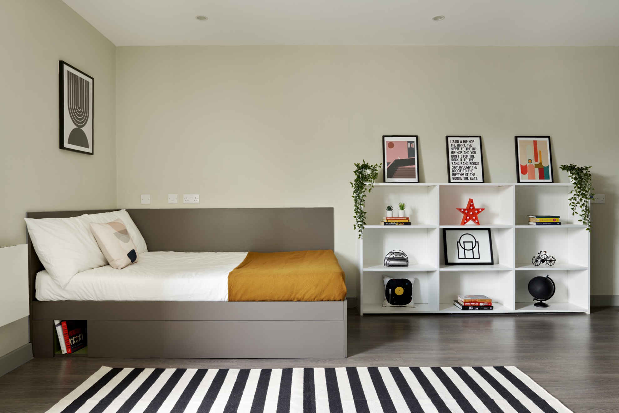 Saw Mill Silver Ensuite Bedroom 4