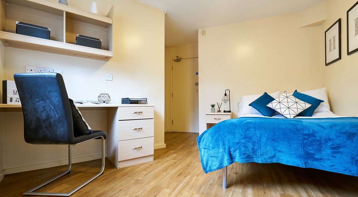Manchester Court Manchester Gold Ensuite Bedroom 2
