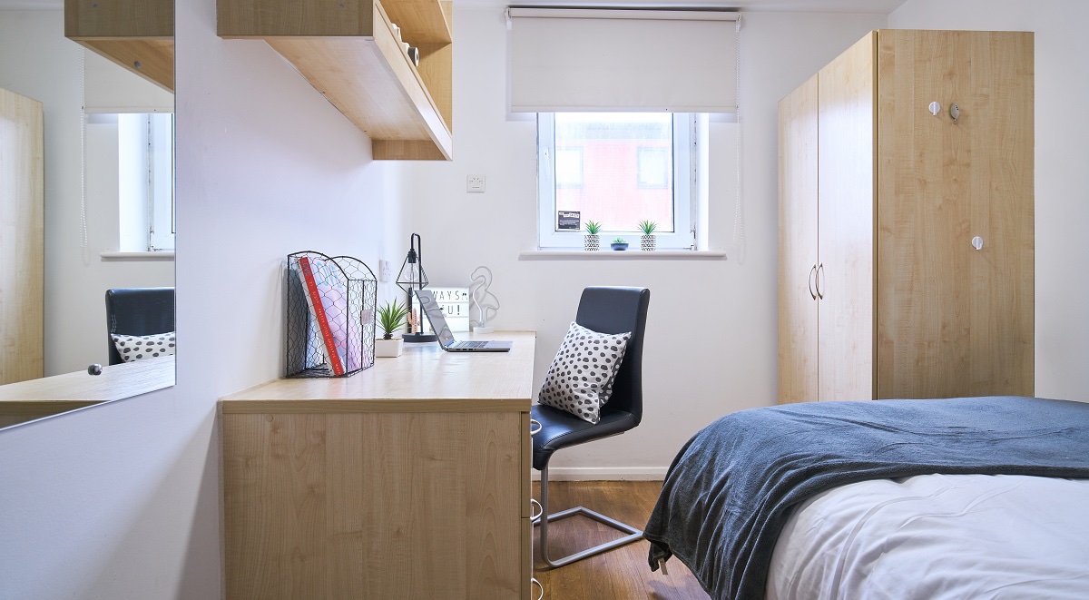 Manchester House Manchester Silver Ensuite Bedroom