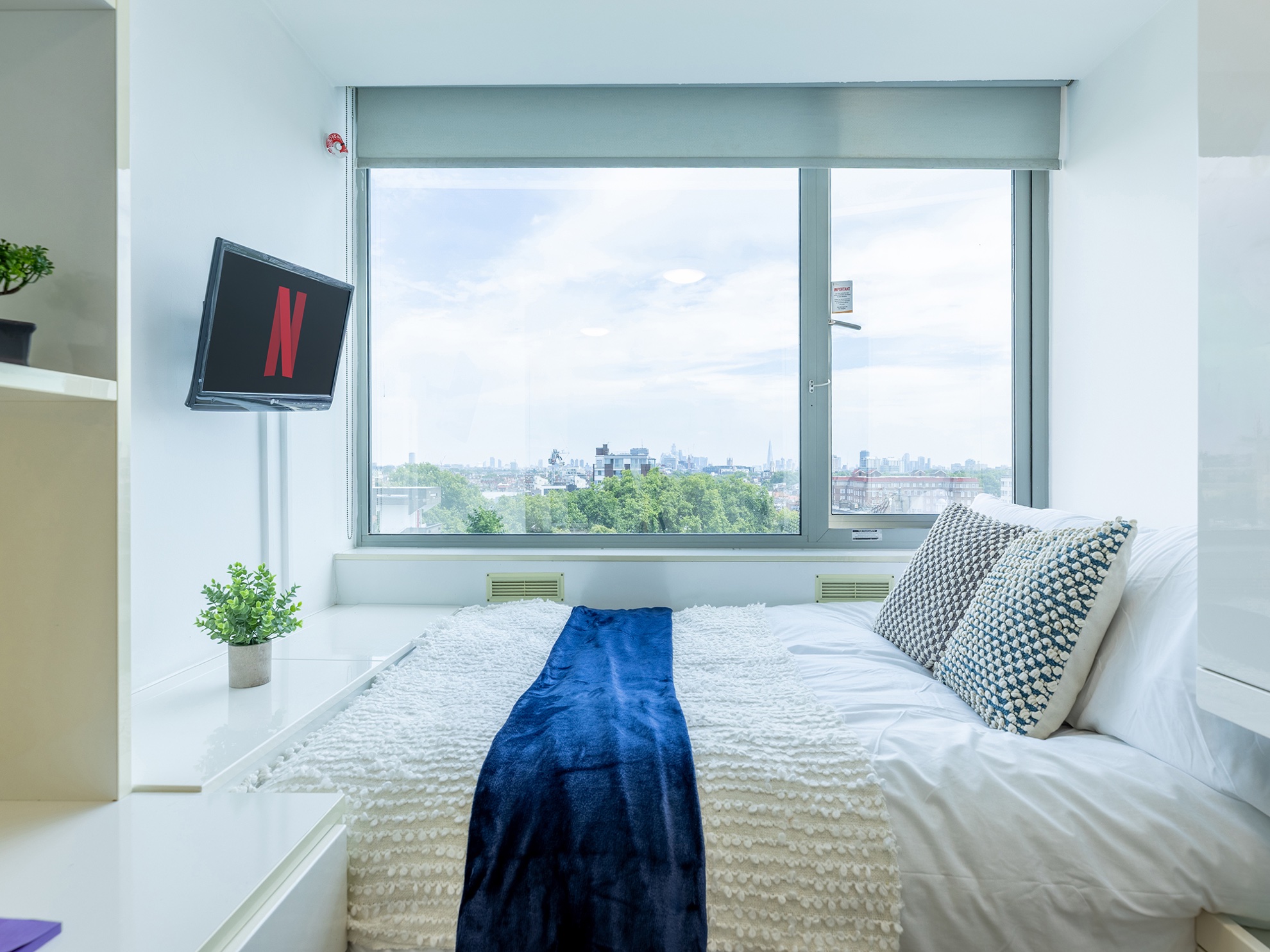 Lightfoot Hall London Sapphire View Studio Bedroom 2