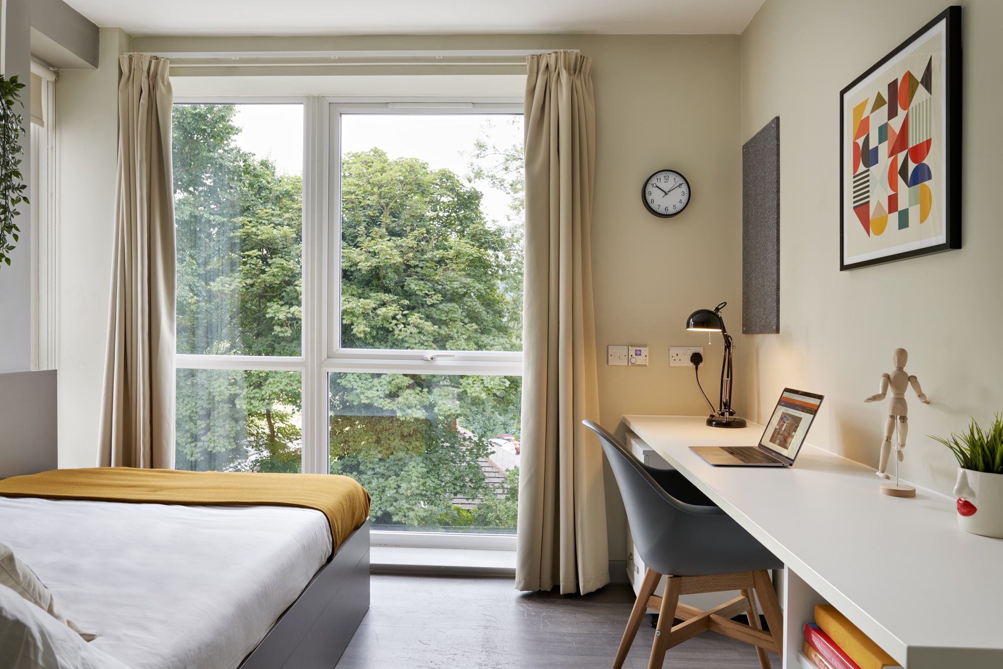 Saw Mill Bronze Plus Ensuite Bedroom 1