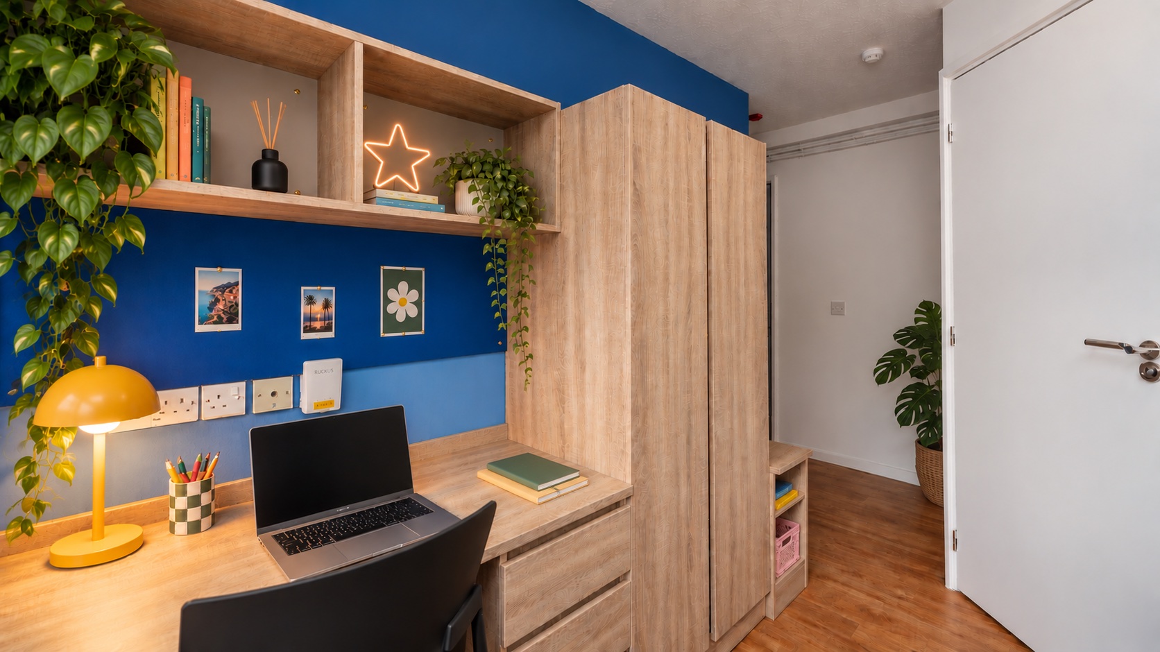 St Andrews Gardens Liverpool Gold Plus Room Desk