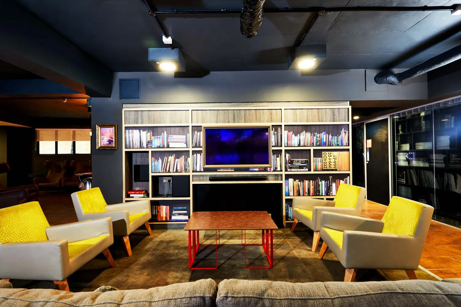 Student Castle Tv Space Bristol Hub Space 028 RT WEB