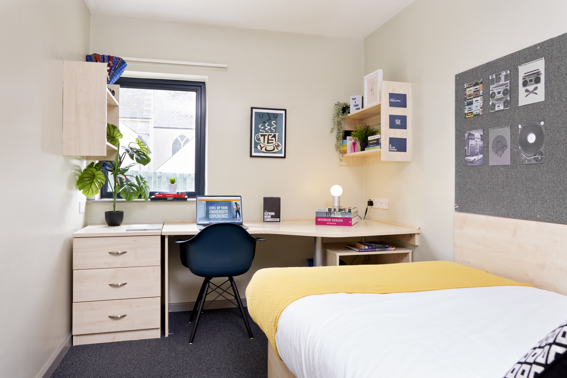 258 ST THOMAS COURT CLASSIC ENSUITE A302B 0099