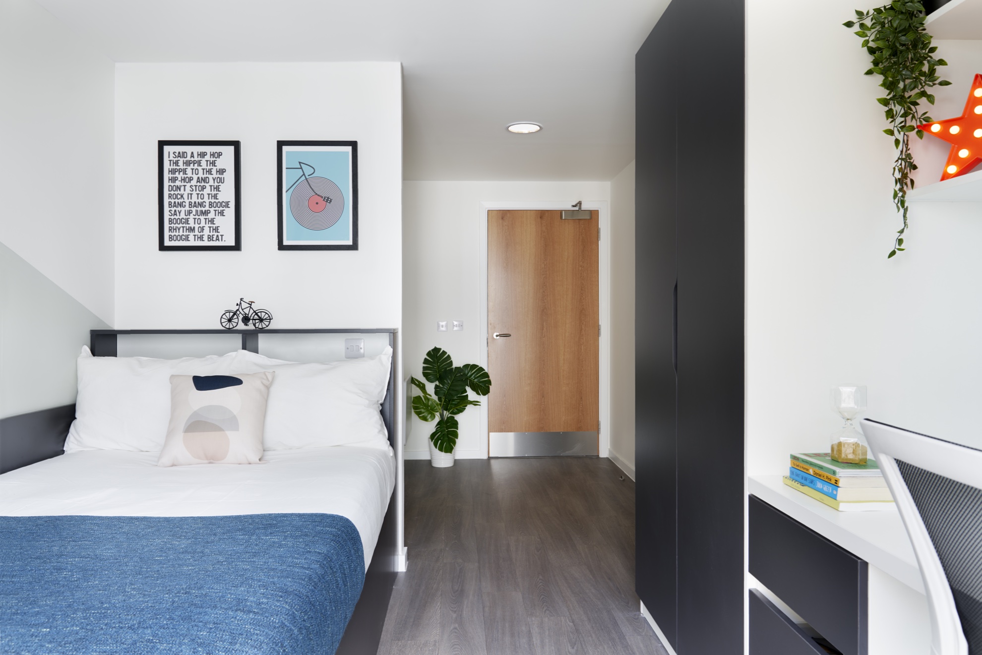Westfield Silver Ensuite 1