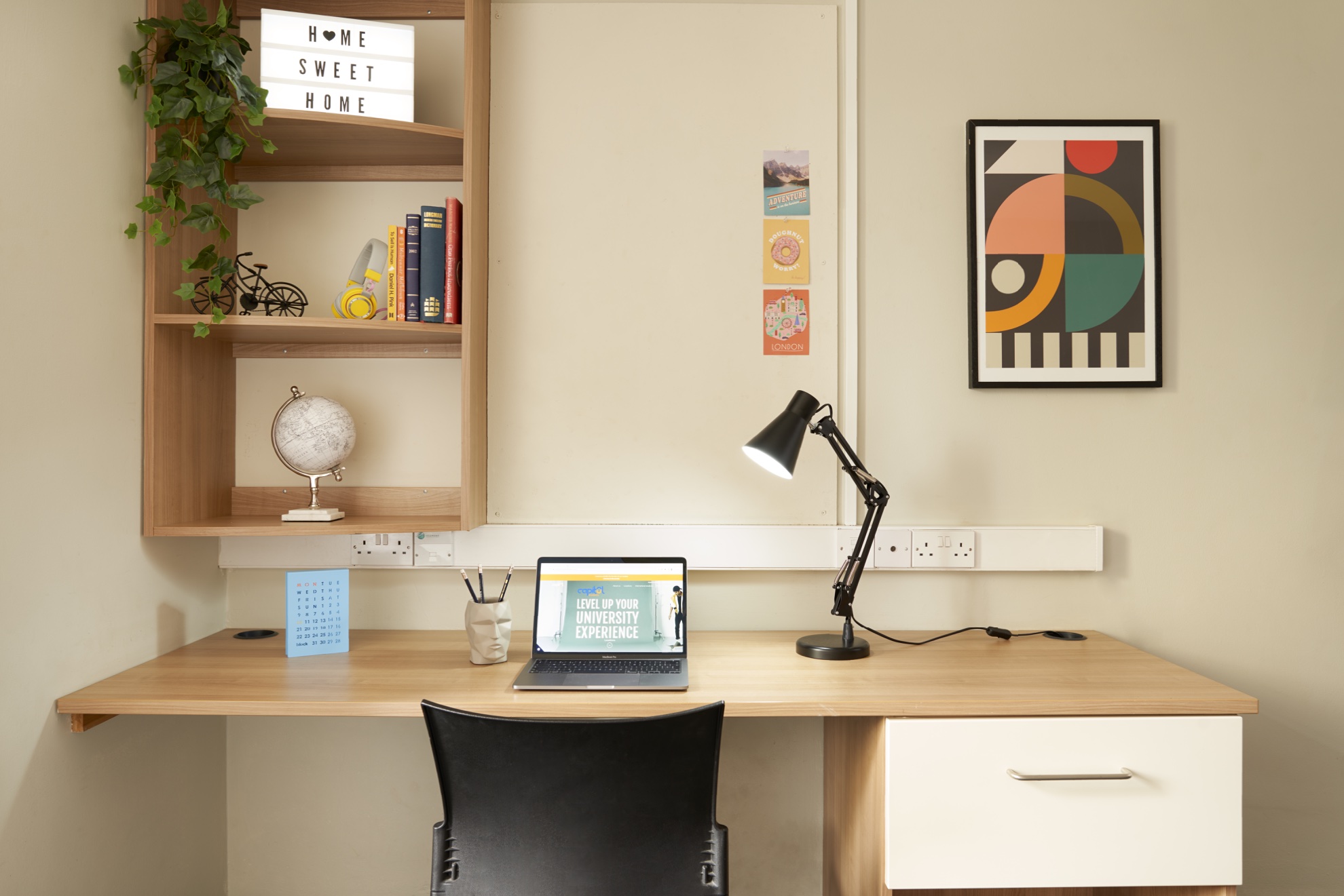 Transom House Silver Non Ensuite Desk