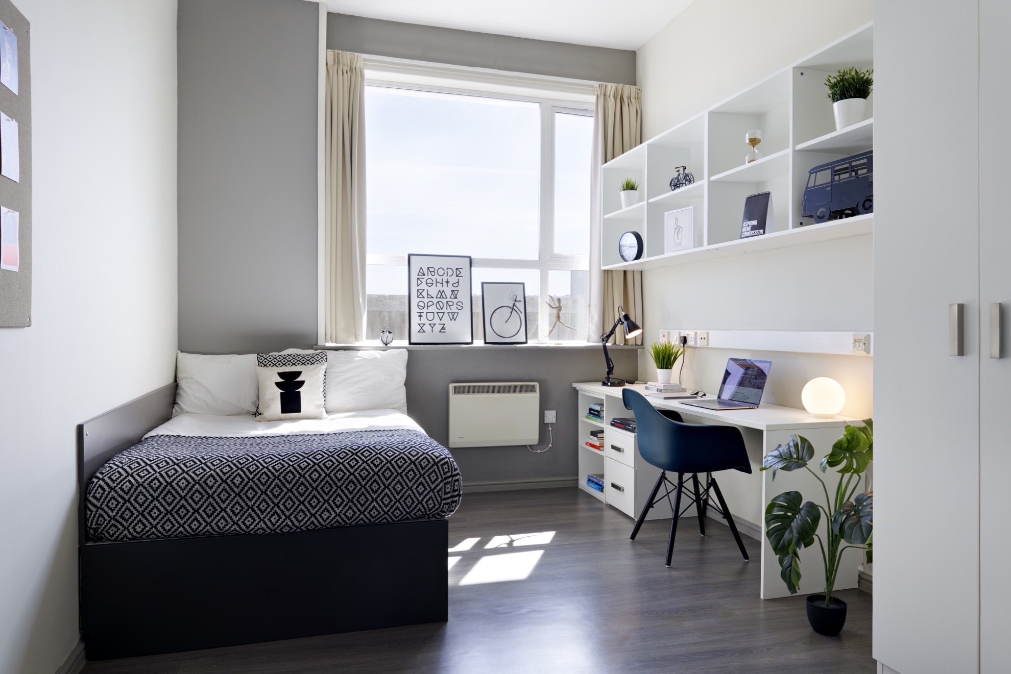 258 CENTRAL POINT CLASSIC ENSUITE 408 0091