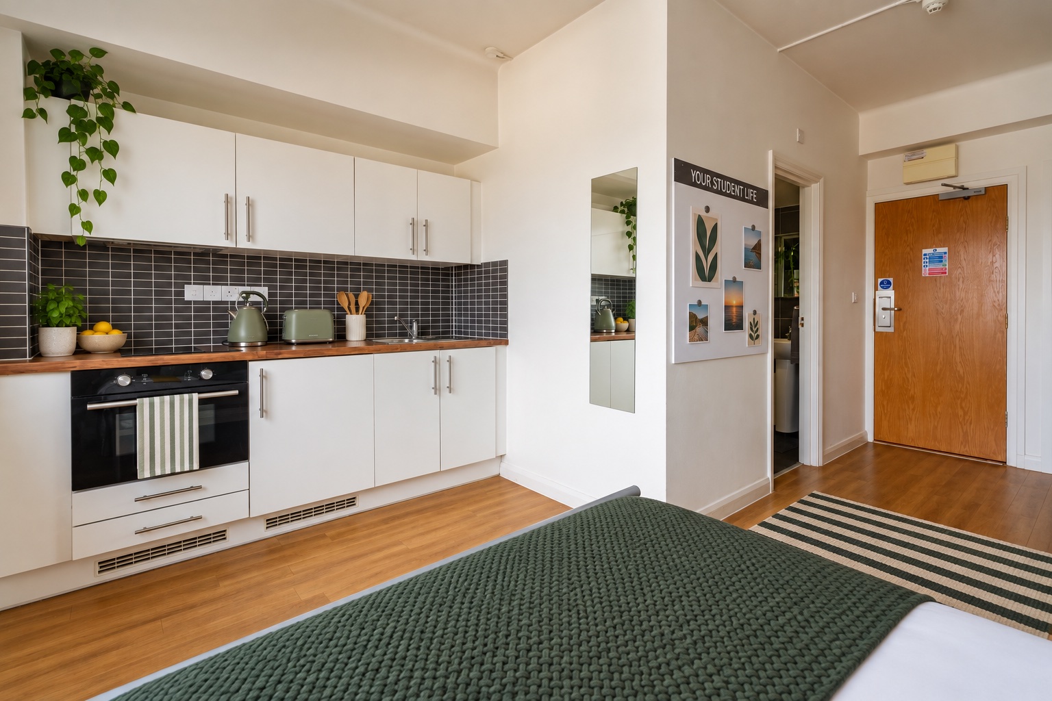 Garrow House London Silver Studio Bedroom 3