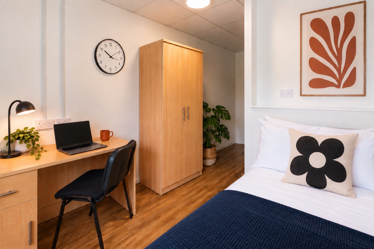 Danesgate House Lincoln Bronze Plus Ensuite Bedroom