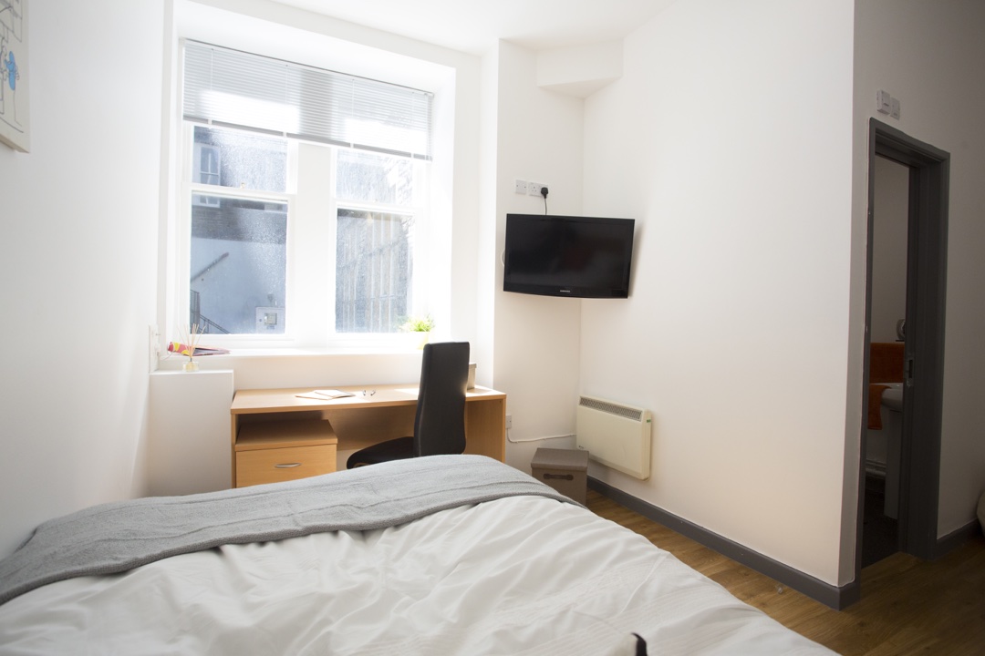 Alexandra Hall Aberystwyth Gold Apartment Bedroom 2