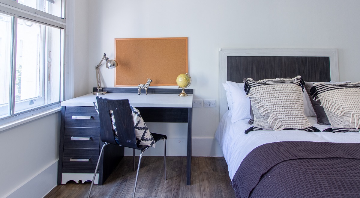 Janet Poole House London Bronze Studio Bedroom