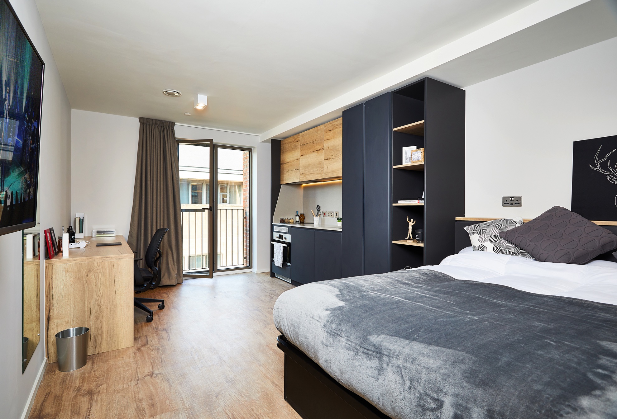 Nottingham Room 06 SILVER PLUS 2000 X 1360
