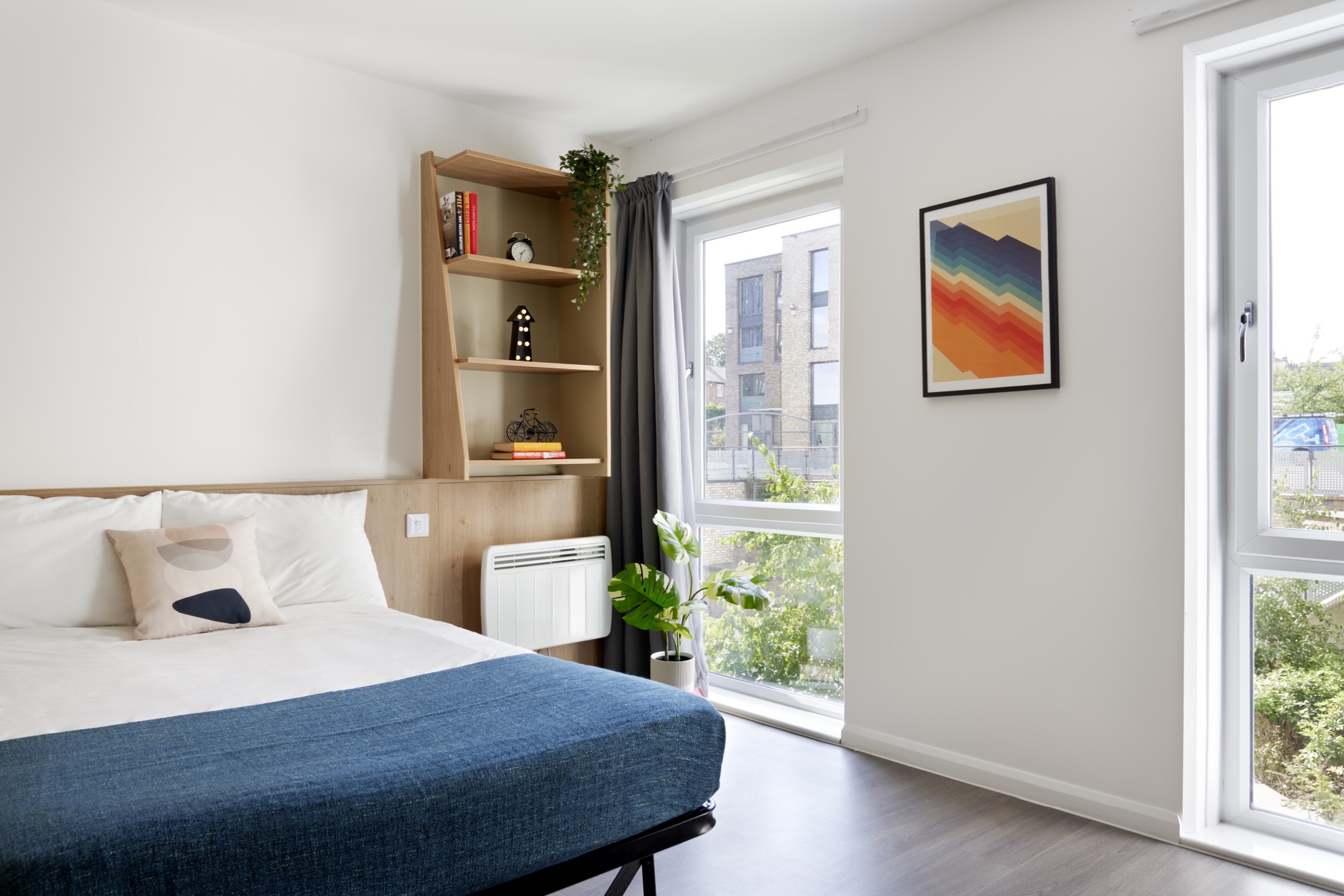 Hampton Square Gold Ensuite Accessible Bedroom