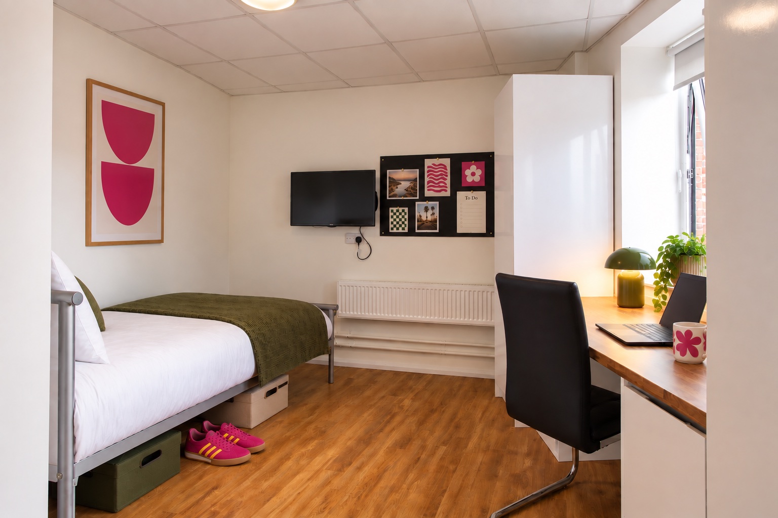 Danesgate House Lincoln Gold Studio Bedroom