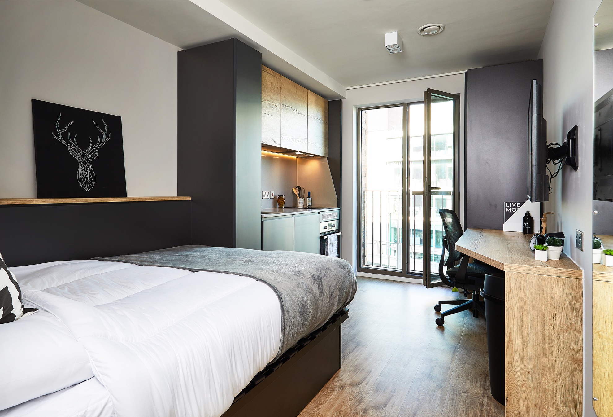 Nottingham Room 07 BRONZE PLUS 2000 X 1360