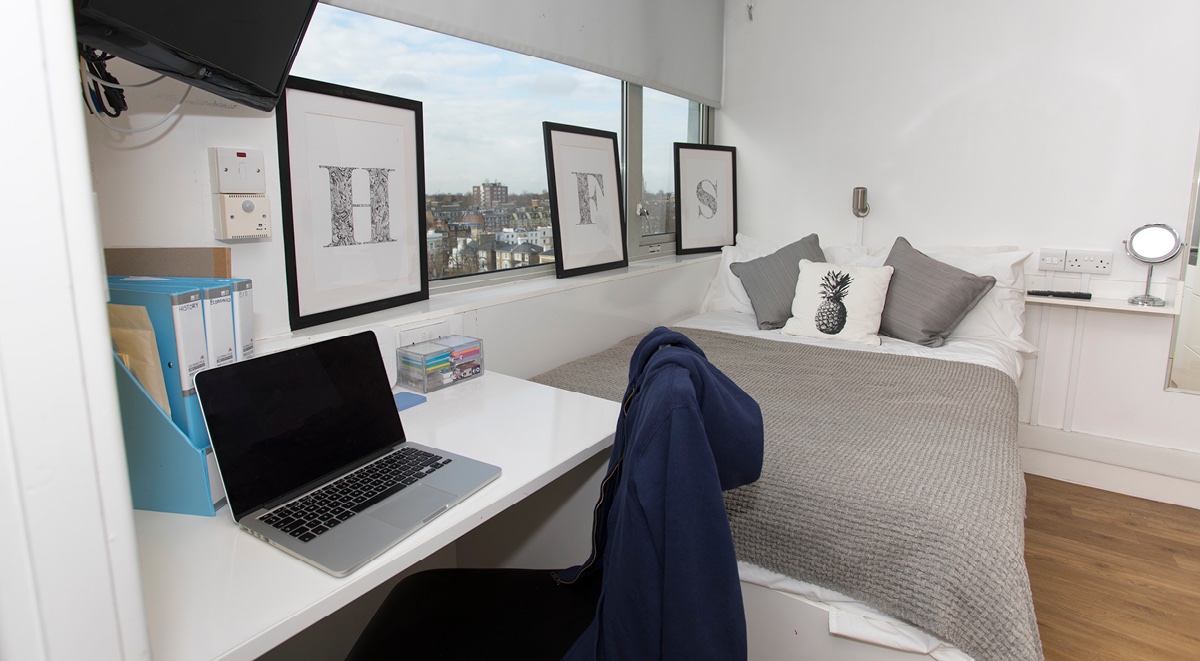 Lightfoot Hall London Silver Studio Bedroom 2