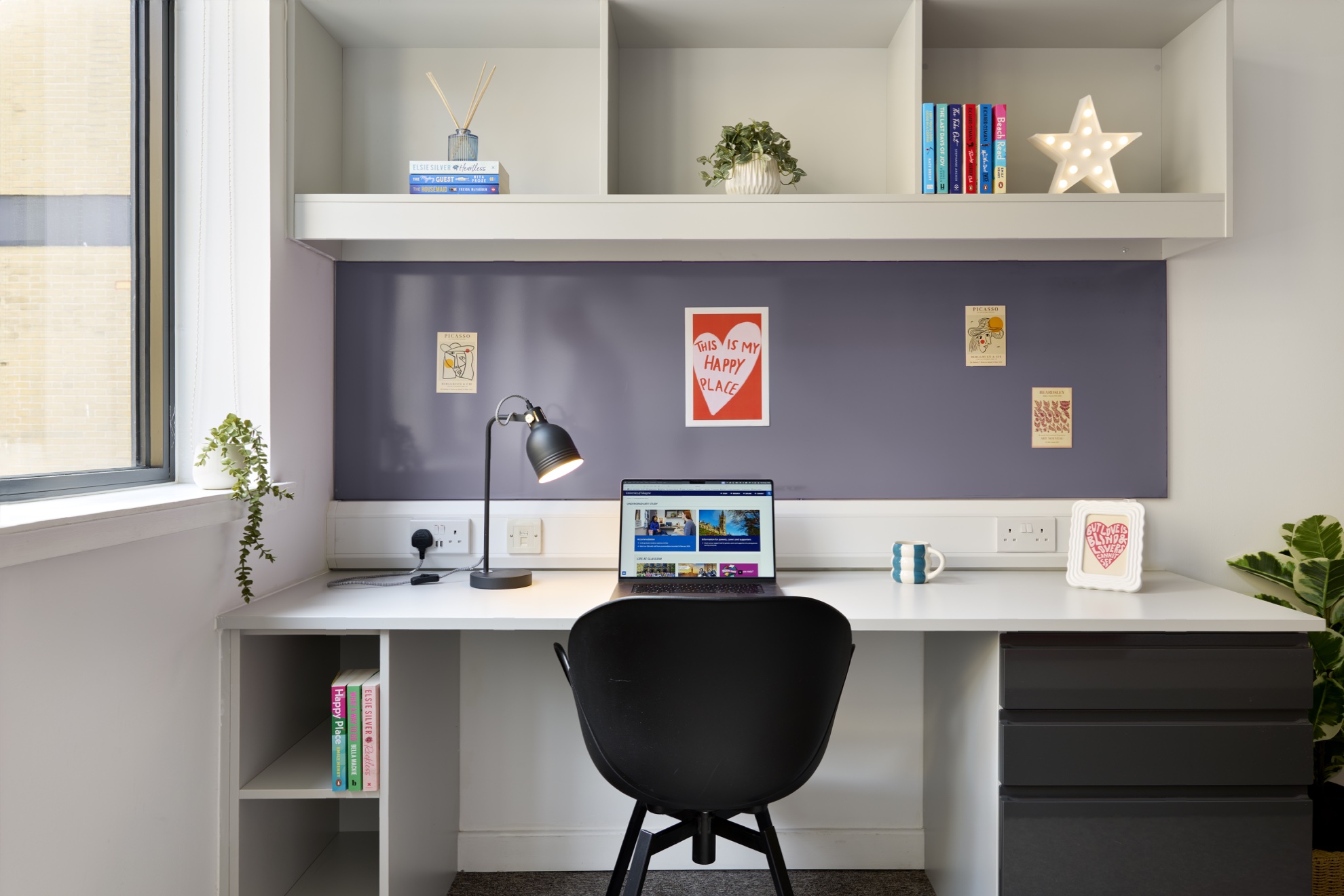 Clifton House Gold Ensuite Desk
