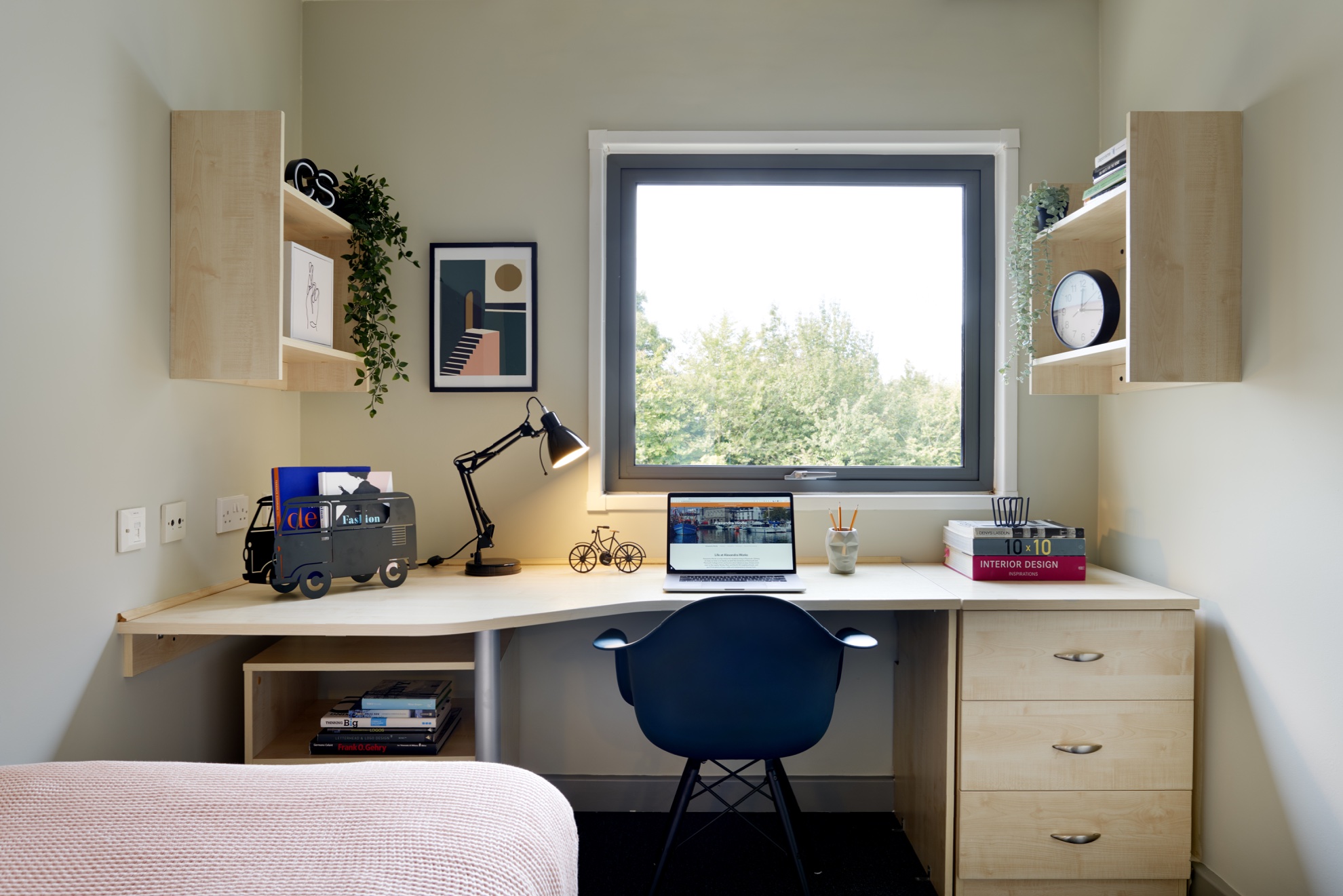 258 ALEXANDRA WORKS ROOM G07A 0133