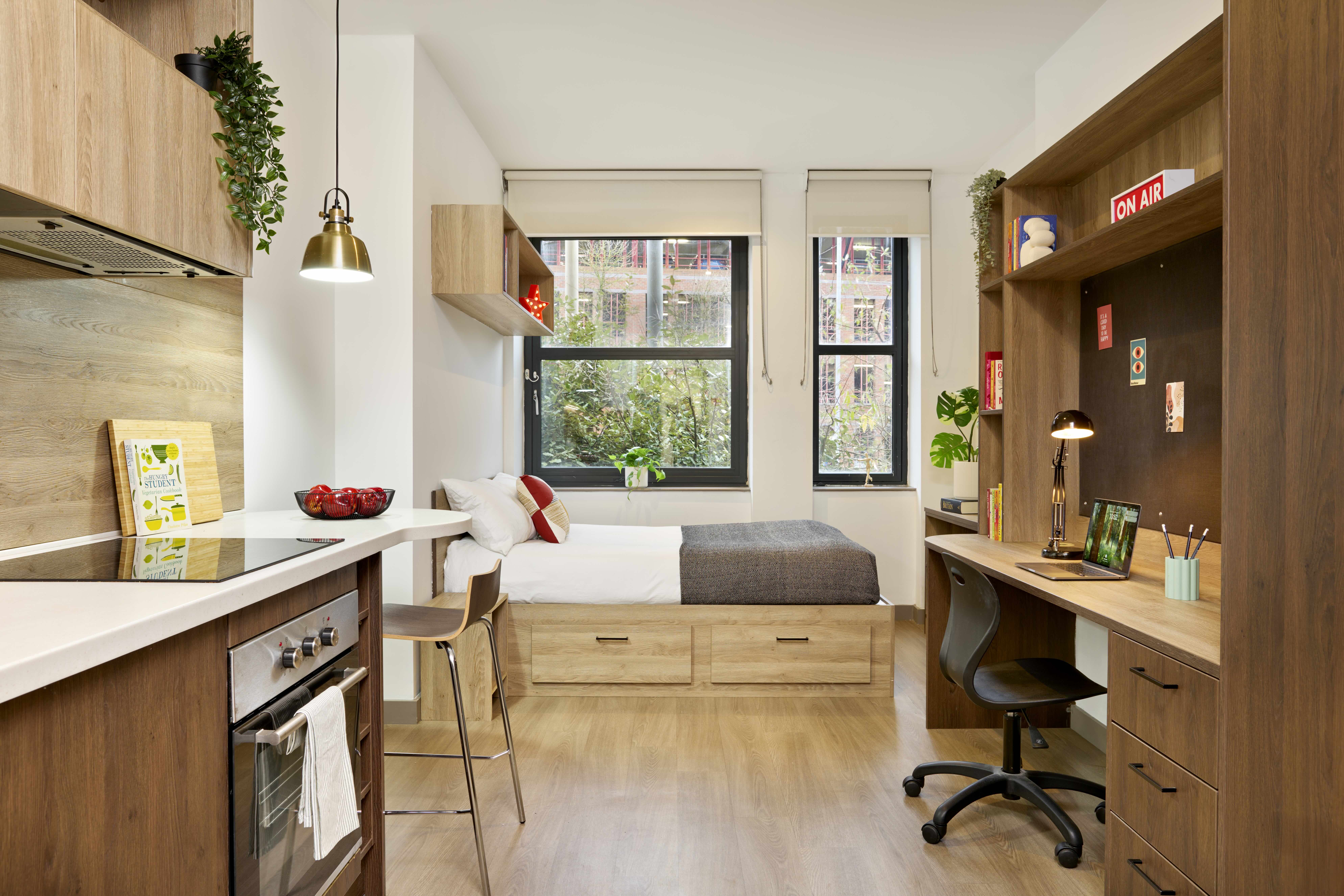 student castle reading silver studio