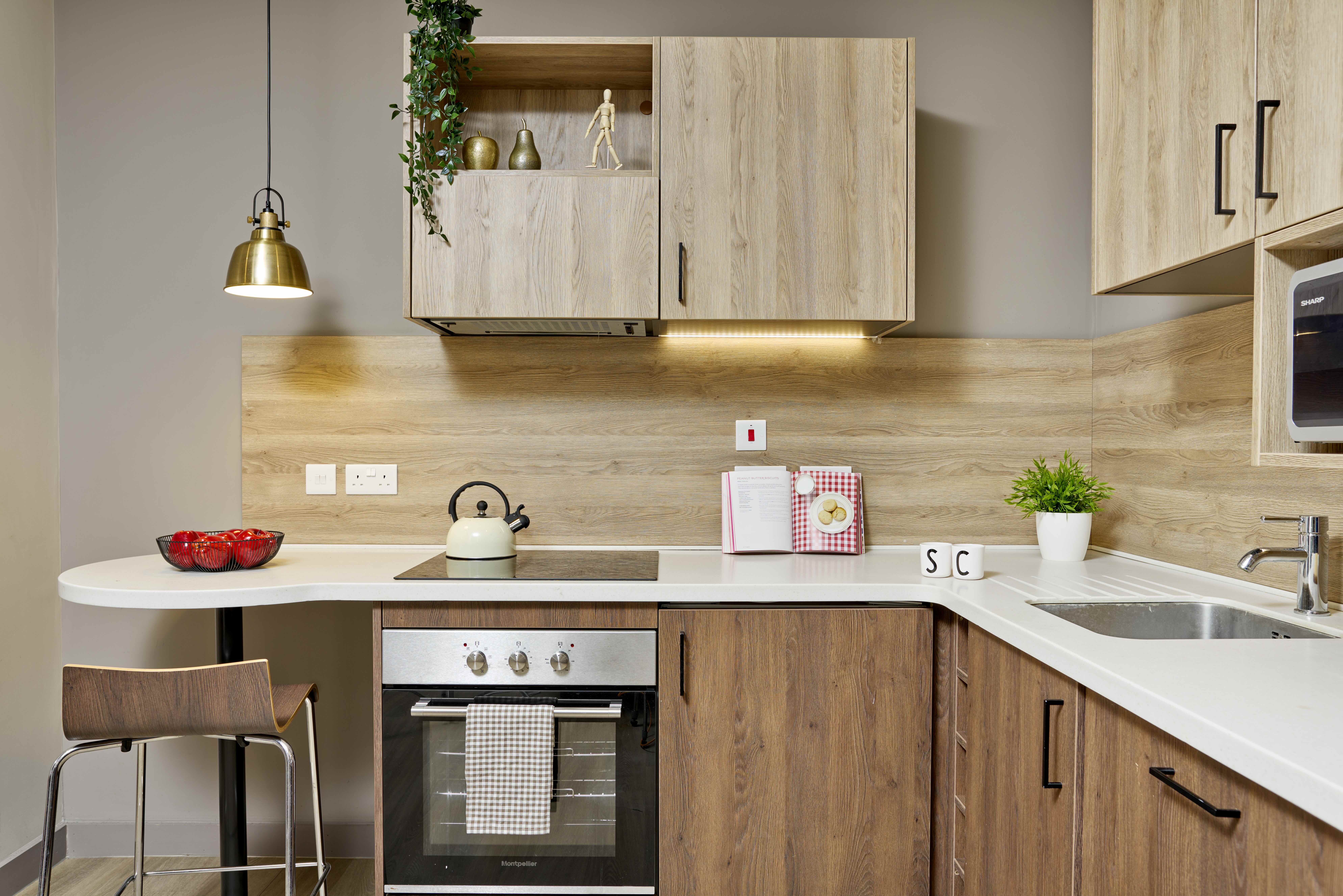 student castle reading silver studio kitchen